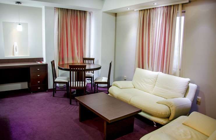سكوبجي Hotel Continental الغرفة الصورة